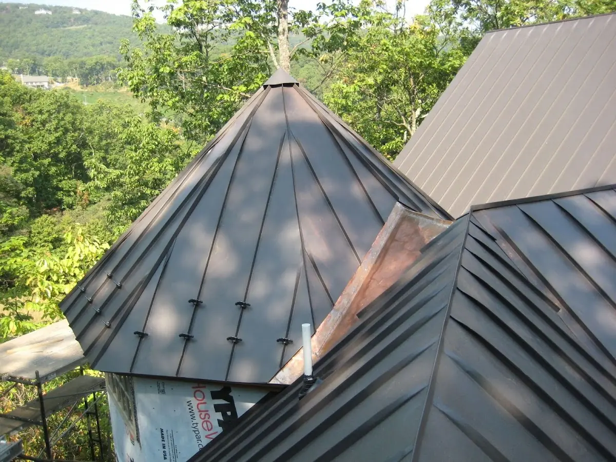 Professional Roof Tarp Installation by Craftsman Roofing in Riverdale Park